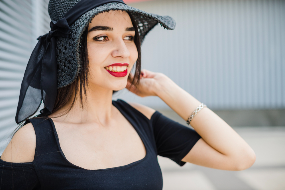 Top Latina Makeup Looks Dominating 2025 Beauty Trends